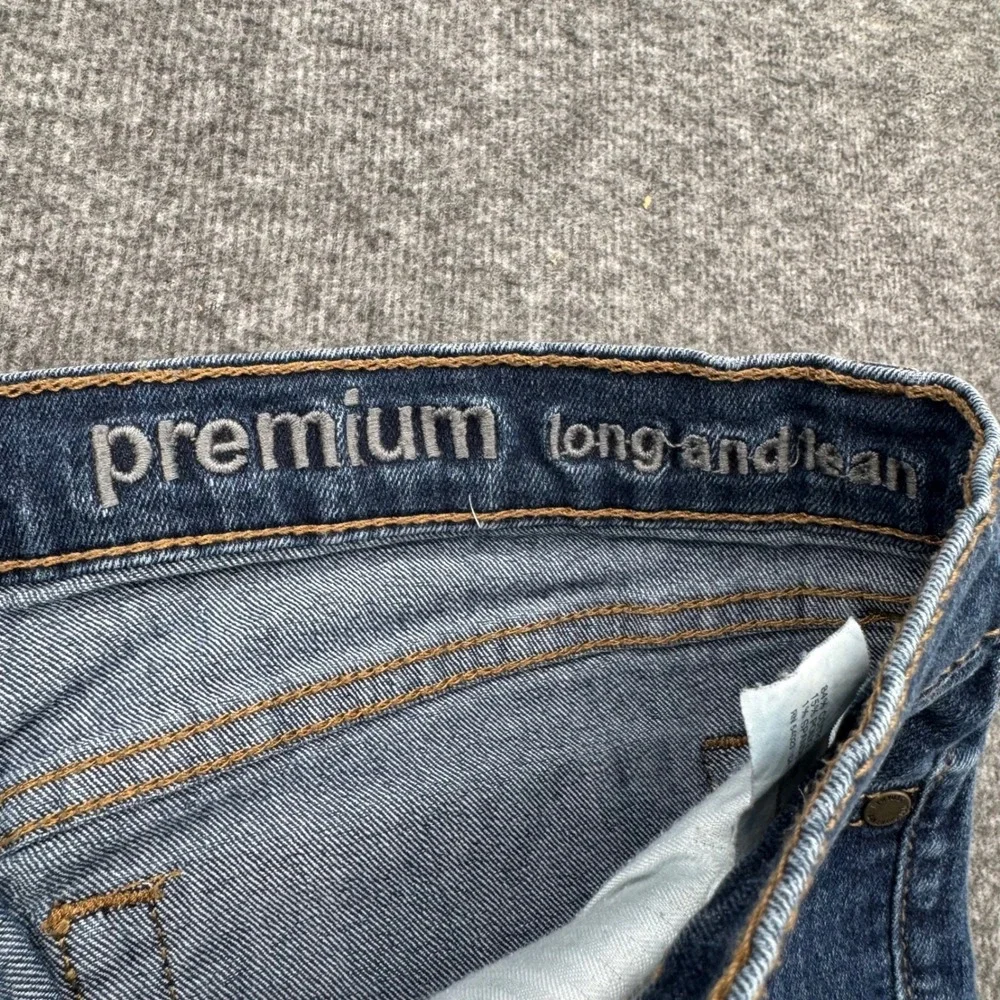 Gap Premium Long and Lean Medium Wash Flare Denim Jeans Womens 4/27R Long